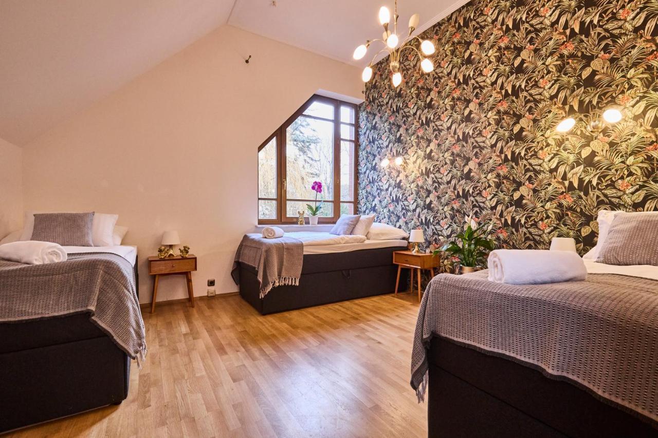 Villa *the Little Castle* With Heated Pool And Sauna Prag