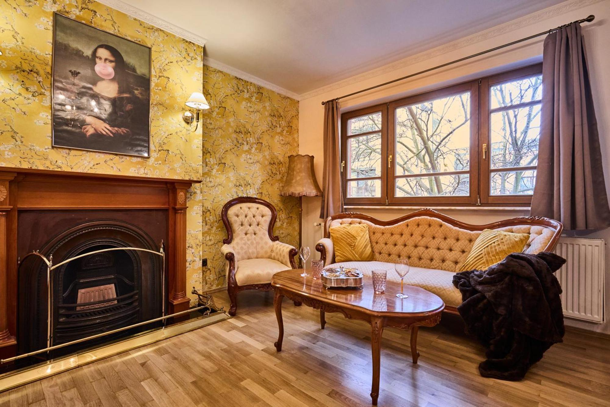 Villa *the Little Castle* With Heated Pool And Sauna Prag